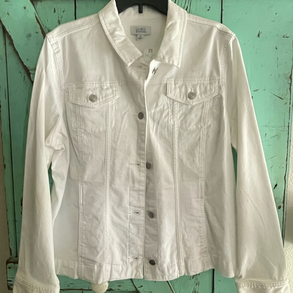 Women’s jean jacket